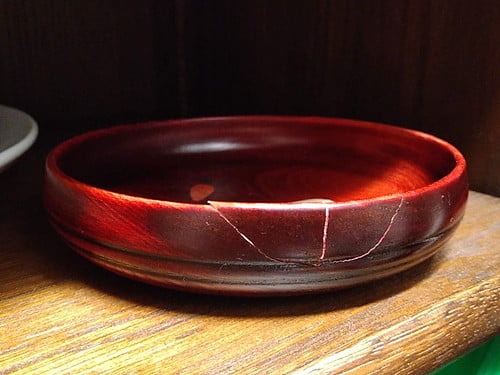 ワレ部分を漆継ぎ前